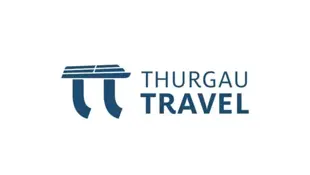 Logo von Thurgau Travel mit blauem Schriftzug und stilisiertem Säulensymbol.