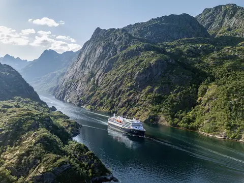 Die Küstenlinie Norwegens Entdecken Havila Voyages